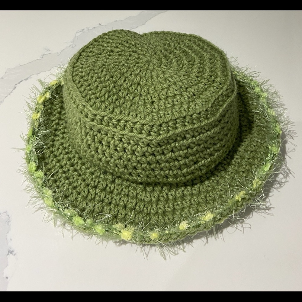 Crochet bucket hat